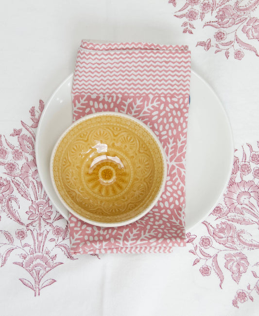 Tablecloth in Varmala Roza 160 x 270 cm