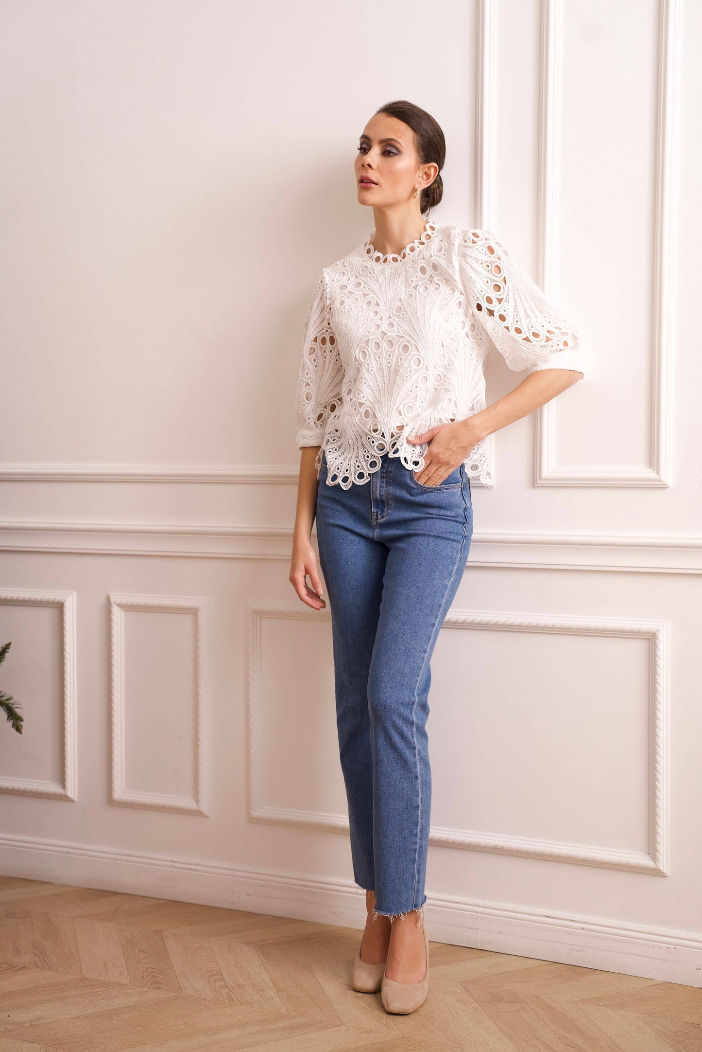 Daisy Guipure Lace Top in White