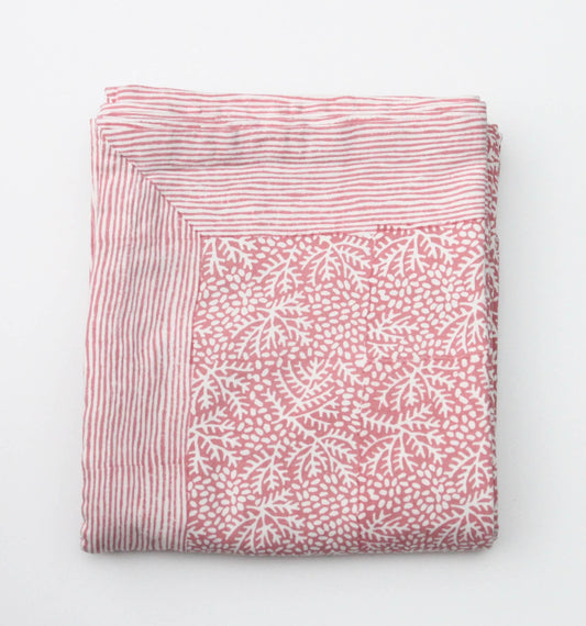 Tablecloth in Coral 160 x 270 cm